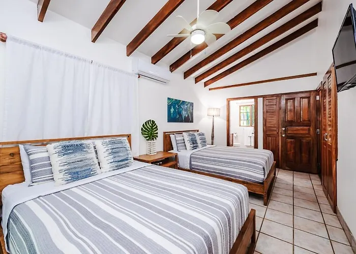 150 Ft To & Surf - 3 Bedroom House & Pool * Tamarindo