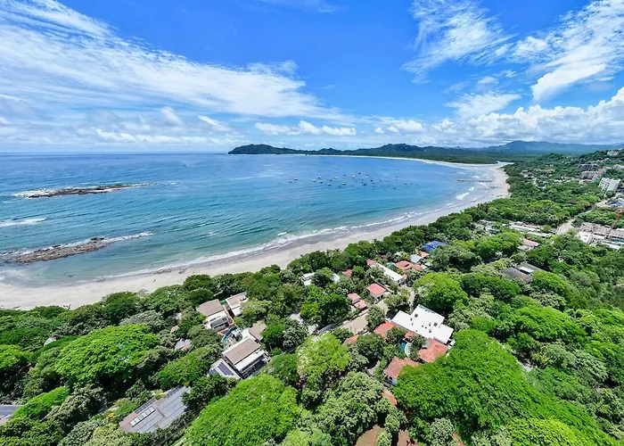 150 Ft To & Surf - 3 Bedroom House & Pool