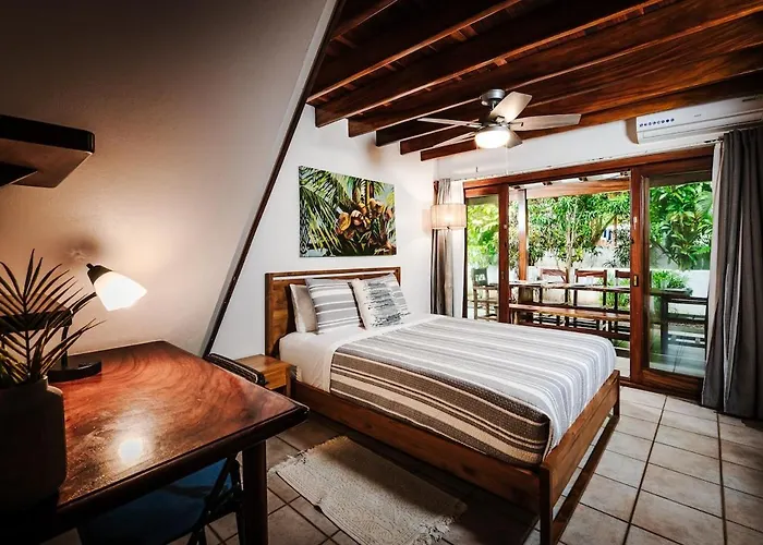 150 Ft To & Surf - 3 Bedroom House & Pool Tamarindo