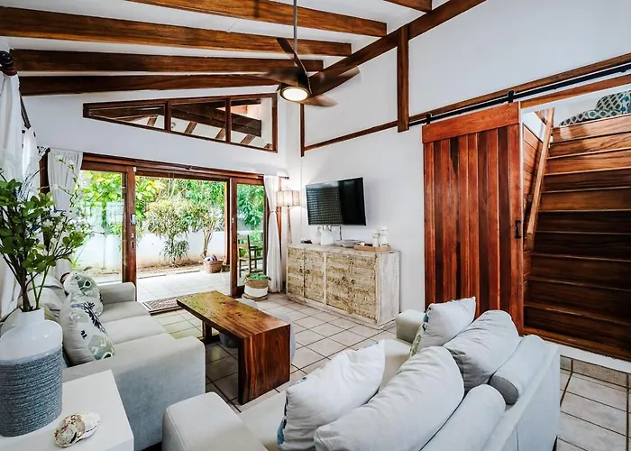Сasa de vacaciones 150 Ft To & Surf - 3 Bedroom House & Pool Tamarindo